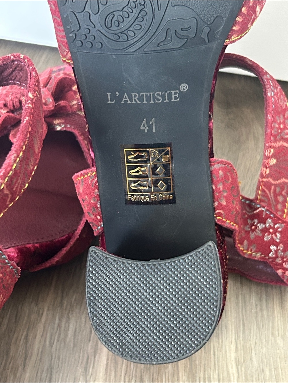 L'ATISTE Burgundy Floral Velvet Ankle-Strap Heels - Picture 9 of 11